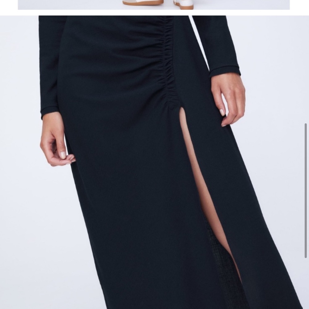Limited Edition Ruched Dress - Picture 4 of 4